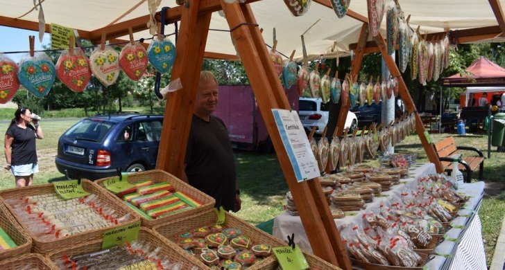 vinné trhy a vodník březula (2).jpg